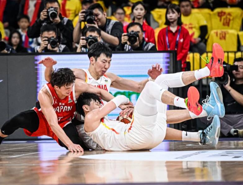 42分大胜<strong></p>
<p>如何抄币</strong>!亚预赛中国男篮复仇日本 赵睿16+8+5