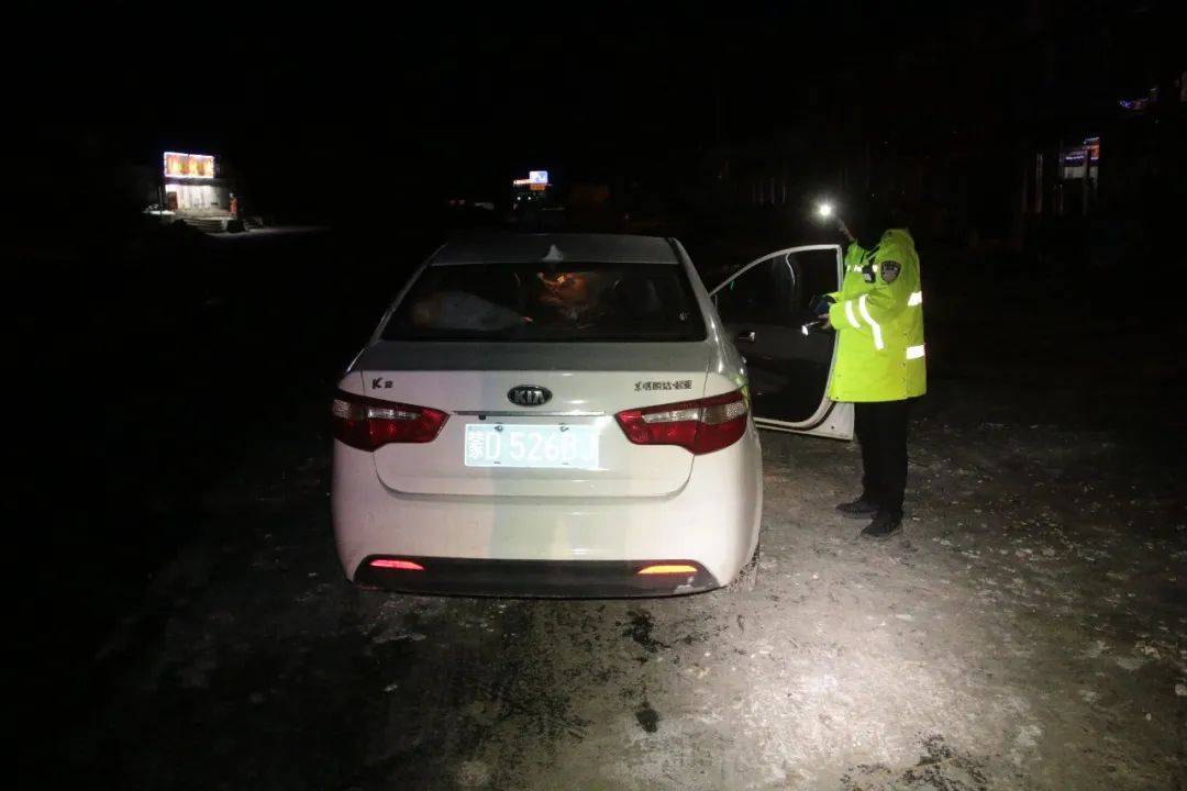 内蒙古：“砰”的一声巨响<strong></p>
<p>如何在币圈发币</strong>，轿车撞上了行人！悲剧发生只因司机的一个行为……