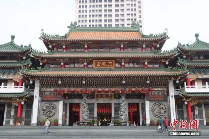 中新网评：《哪吒2》票房破140亿，台湾民众还在苦等一张电影票