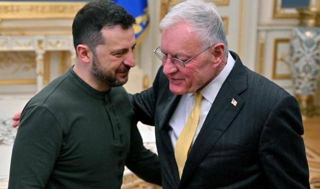 “矿产协议”引发国内风暴<strong></p>
<p>如何利用行业消息去炒币</strong>，乌克兰议员痛斥泽连斯基出卖子孙未来