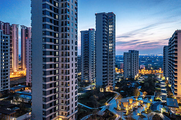 多地出现“物业费降价潮”，业主为啥还是喊太贵