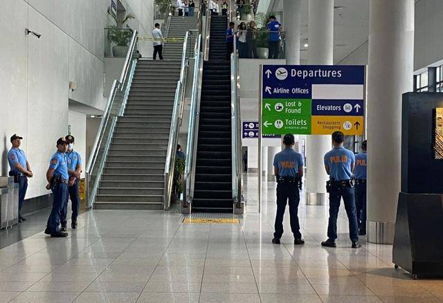 杜特尔特回国“接受命运”<strong></p>
<p>如何更新软件</strong>，刚下飞机就被捕，可能会被秘密审判