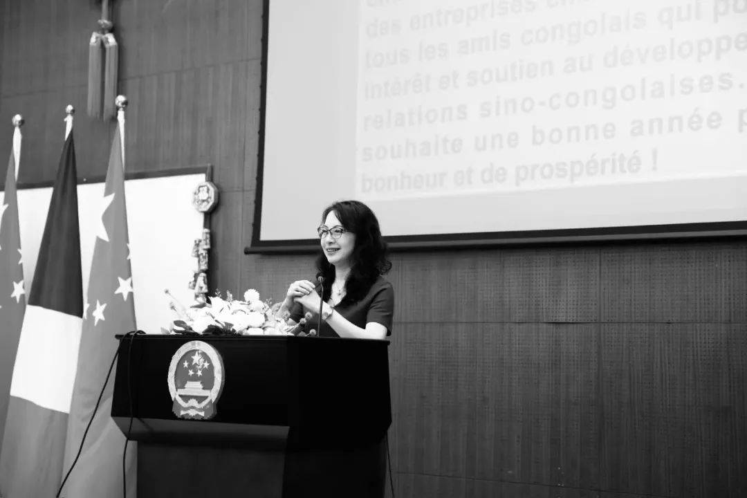 李岩大使在北京不幸去世<strong></p>
<p>如何进行币币交易</strong>，终年52岁