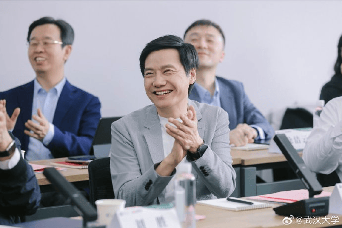 雷军回应如何保持好身材：英语不好已经让母校“蒙羞”<strong></p>
<p>如何玩转为币</strong>，不能再形象欠佳