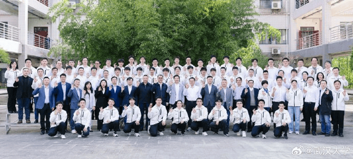 雷军回应如何保持好身材：英语不好已经让母校“蒙羞”<strong></p>
<p>如何玩转为币</strong>，不能再形象欠佳