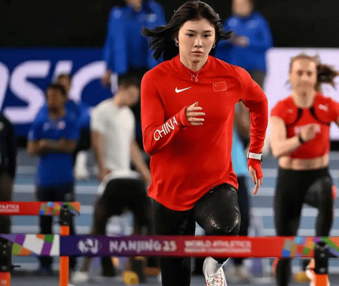 吴艳妮亮相南京世锦赛<strong></p>
<p>如何玩转为币</strong>，新造型酷似阿丽塔战斗天使！视频曝光