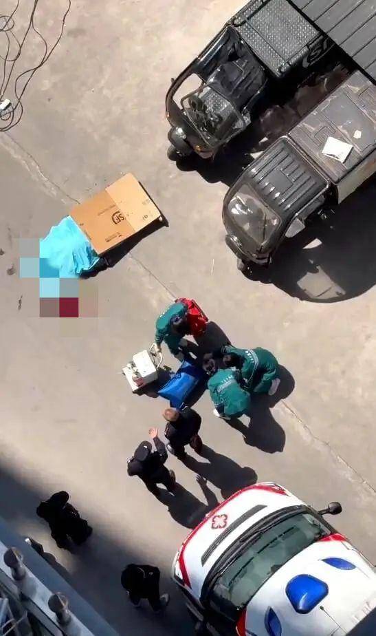 小区高空坠物砸死快递员<strong></p>
<p>币圈小白如何获取资讯</strong>，四川巴中警方通报：2人被刑拘