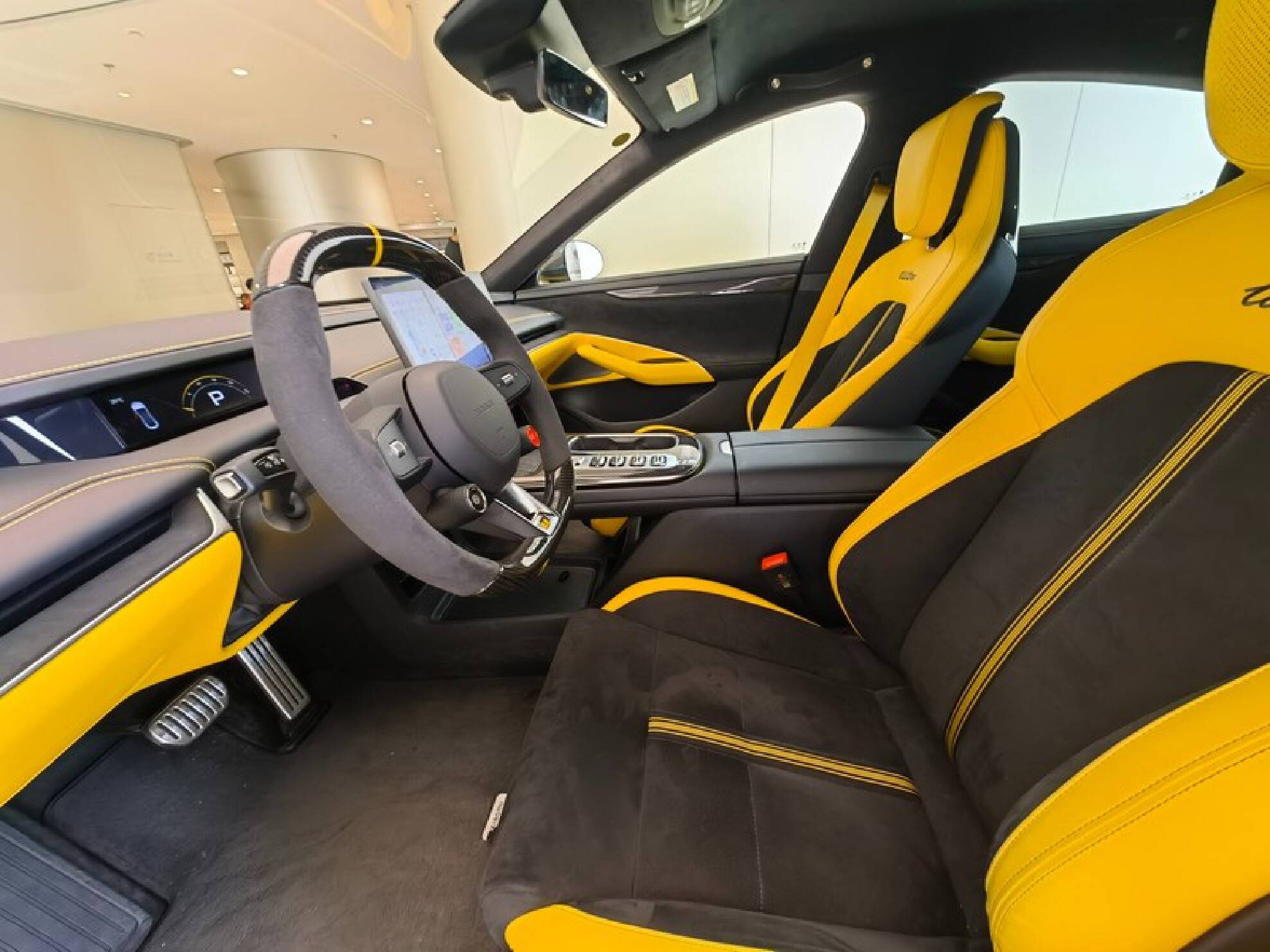 小米SU7事故驾驶员父亲:女儿不是第一次开长途<strong></p>
<p>电子货币如何交易</strong>,对这个车应该比较了解