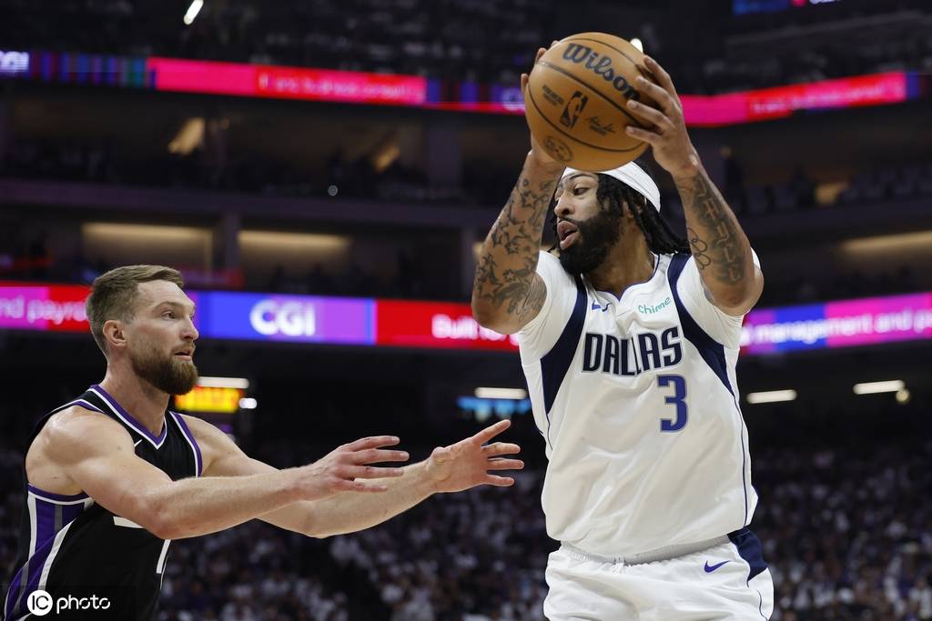 浓眉27+9克莱23分 独行侠淘汰国王保留季后赛希望