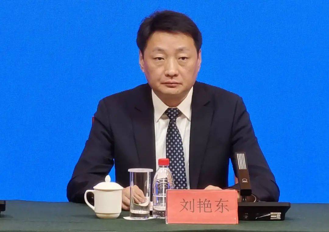 刘艳东<strong></p>
<p>如何玩转币圈</strong>，官宣落马