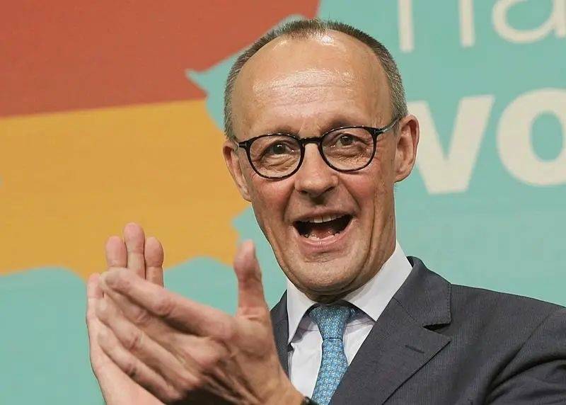 第二轮投票通过<strong></p>
<p>佛山</strong>，默茨正式当选德国新任总理