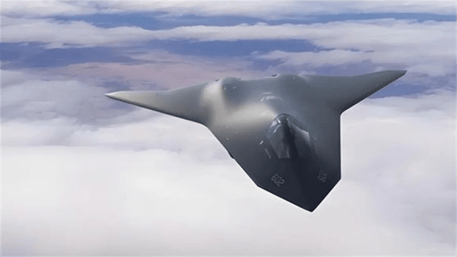 央视大方展示!在6艘船簇拥下<strong></p>
<p>佛山</strong>,福建舰开足马力直奔东海