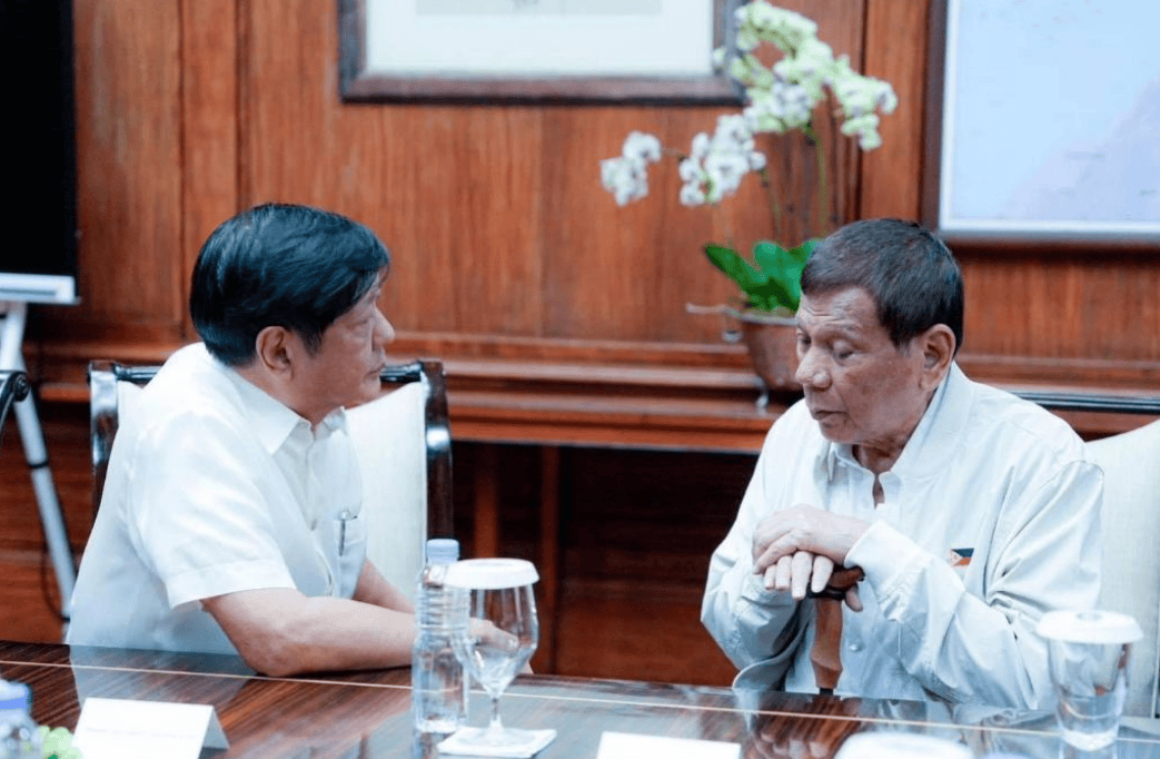 菲律宾选举倒计时<strong></p>
<p>佛山</strong>，小马科斯连出奇招险棋，竟是对华使毒计？