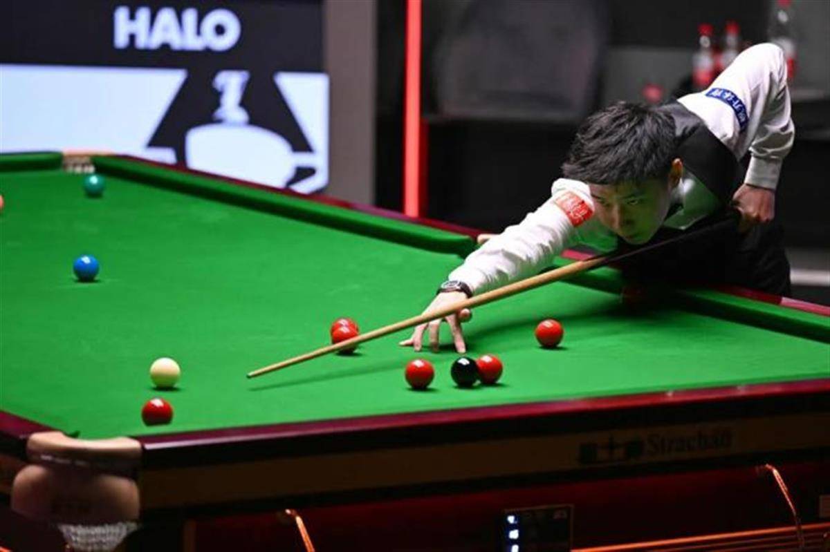 赵心童曾就读于深圳松岗中学<strong></p>
<p>佛山</strong>，老师：今天群里都在热烈讨论他