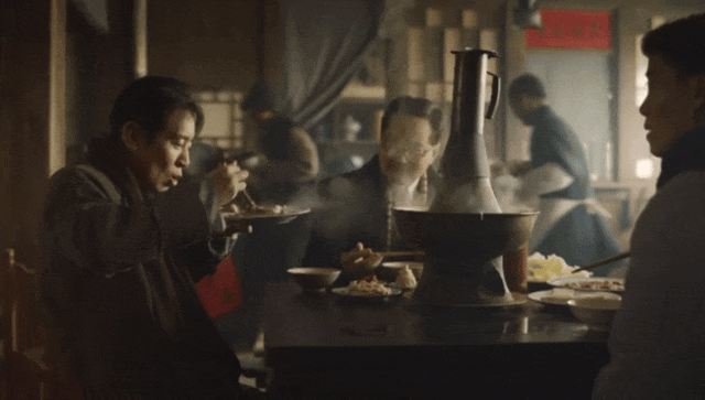 用碗还是用碟吃饭<strong></p>
<p>tcl</strong>？南北方人吵翻了