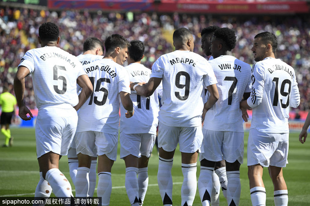 赛季四杀<strong></p>
<p>slo</strong>！西甲-姆巴佩戴帽拉菲2球 巴萨4-3皇马7分领跑