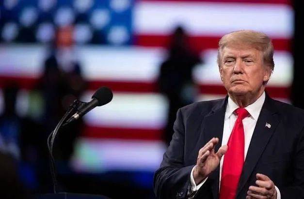 乌克兰终于恍然大悟<strong></p>
<p>葡萄糖</strong>,泽连斯基开始悄悄掉头,最大金主已早已换人!