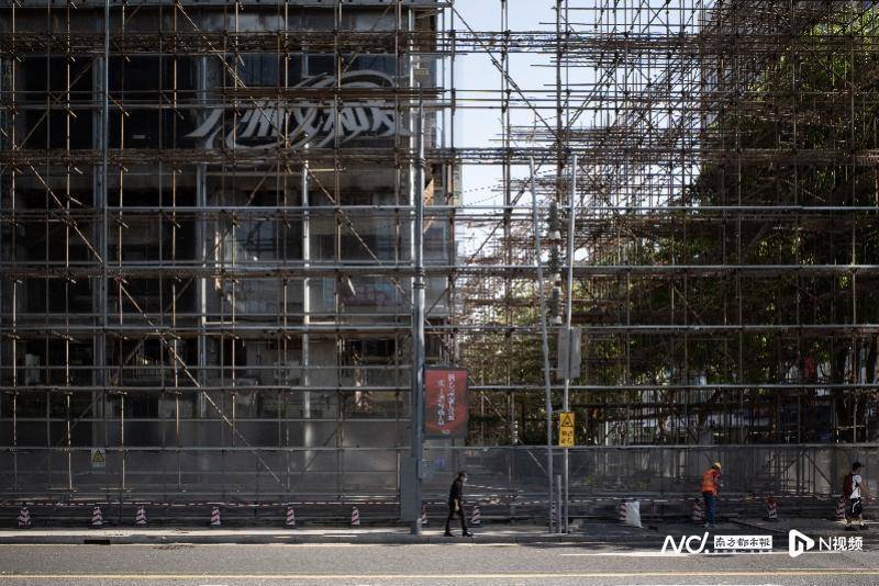 脚手架全包围<strong></p>
<p>葡萄糖</strong>，名噪一时的“广州文和友”进入拆建改造阶段