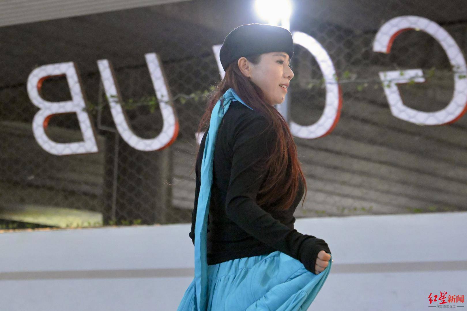 50岁刘阿姨在成都逆风翻盘：从多次病危<strong></p>
<p>sks</strong>，到滑板“少女”