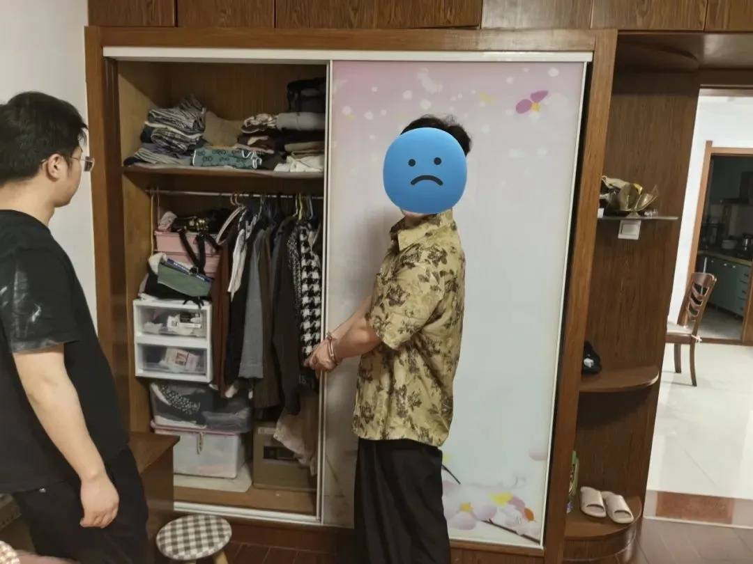 江苏一男子戴仿真“人皮”面具入室盗窃<strong></p>
<p>ada</strong>，流窜多个小区作案，涉案金额达15万余元