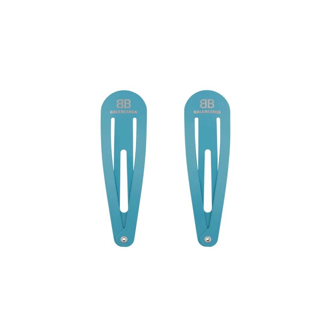 4500元一条！巴黎世家平角短裤造型半身裙惹争议<strong></p>
<p>a币</strong>，此前曾有多款产品被质疑像“智商税”