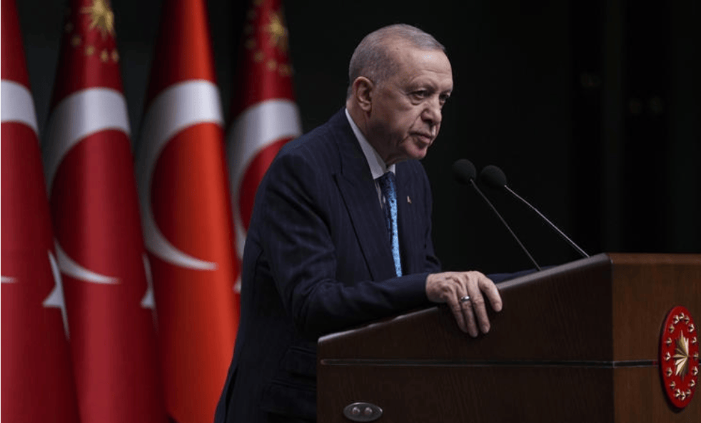 土总统称俄乌谈判获重大成果<strong></p>
<p>a币</strong>，提议举行俄乌美峰会！俄称不排除俄乌领导人会晤可能