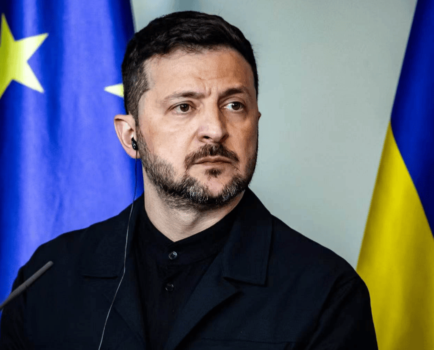 10倍高超音速导弹瞄准基辅！泽连斯基表态不怕俄罗斯怒火<strong></p>
<p>贰佰</strong>，但仍愿与普京会晤