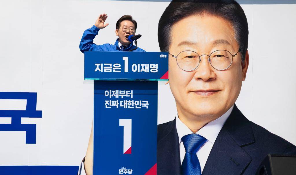 韩国爆发仇华浪潮<strong></p>
<p>贰佰</strong>，李在明罕见警告，关键时刻，一句话定下中韩大局