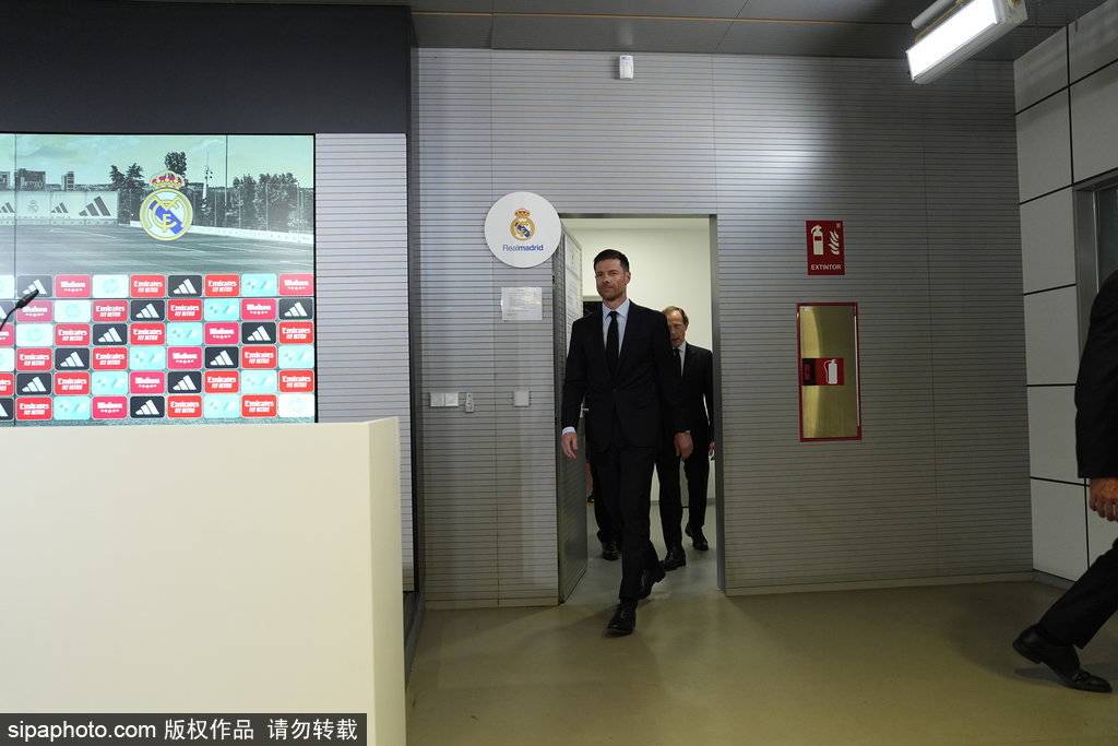 官宣！小因扎吉闪电签约阿尔希拉尔！国米功勋主帅沙特点兵<strong></p>
<p>贰佰</strong>，剑指皇马！