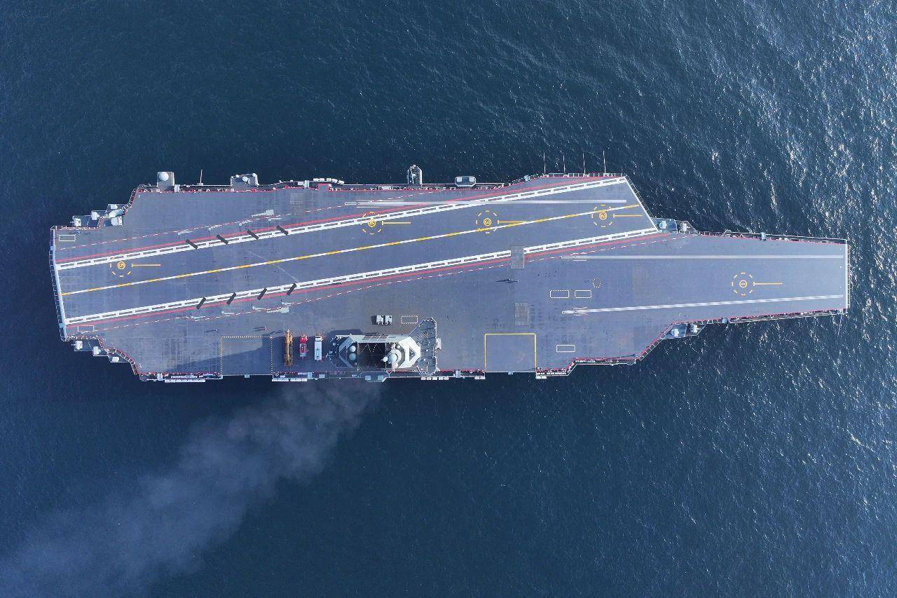 福建舰将迎重要纪念日<strong></p>
<p>王祖蓝</strong>，成长印迹一文回顾