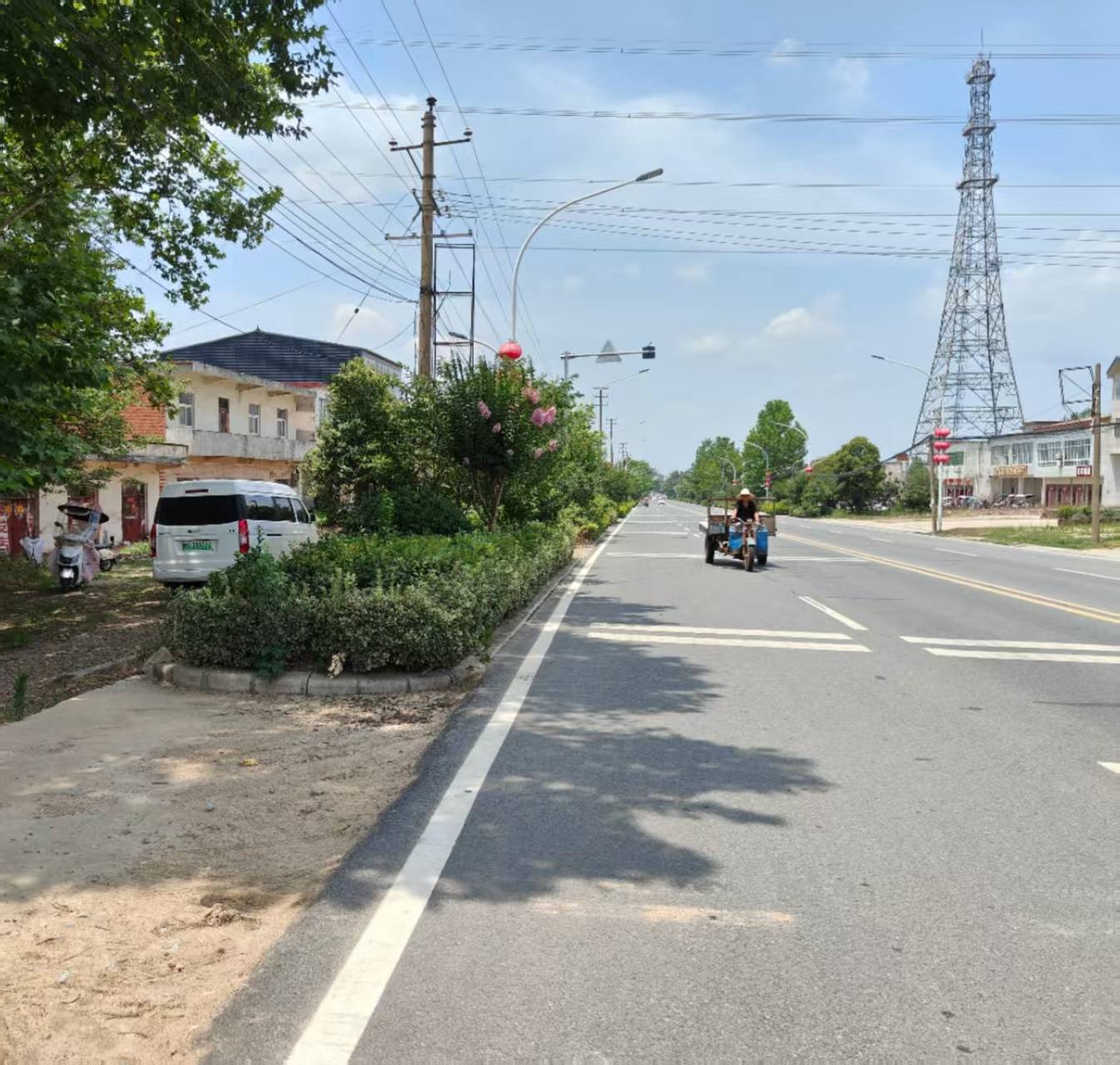 00后女孩醉驾时速174公里撞死3人<strong></p>
<p>王宝强</strong>，逝者母亲：我每天都活在痛苦中