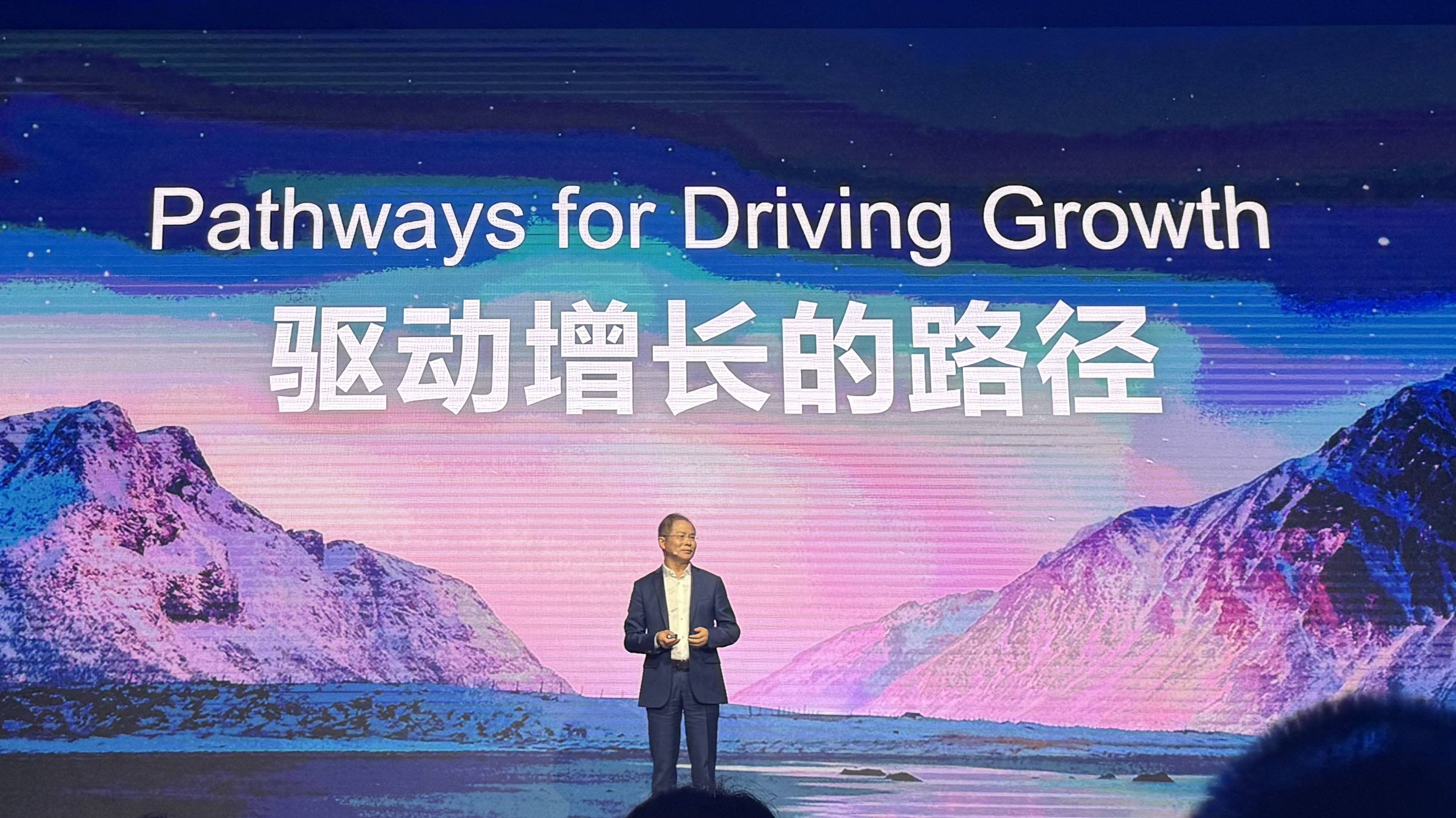 华为徐直军：受成本控制等原因，车企对5G兴致不高，今年5G车联网占比预计只有30%