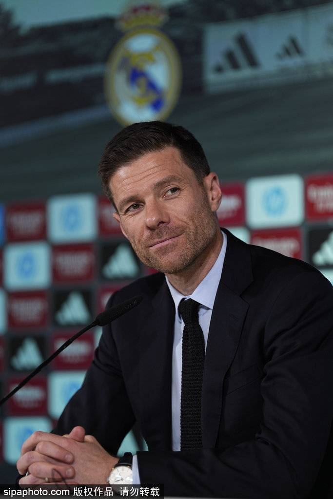 阿隆索成皇马新巨星！首胜背后的战术革命震撼足坛