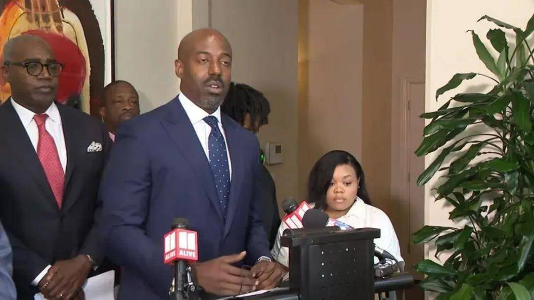 医院生娃<strong></p>
<p>马蓉</strong>，孩子头直接被医生拔掉了？父母请专家尸检，结果专家直接把图发网上了？！