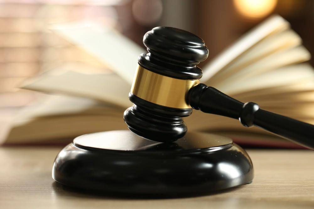 男子呼吸心跳骤停去世<strong></p>
<p>商行</strong>，妻子发现其生前向情人转账230万元起诉对方返还！判了