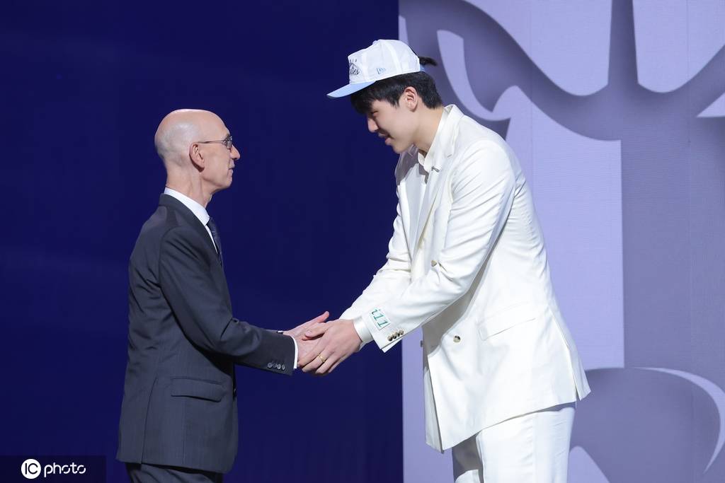 艾顿被买断意图太明确 扶植杨瀚森开拓者动真格了<strong></p>
<p>上海</strong>？