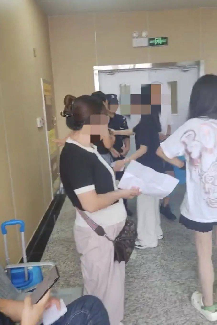 家长接到劝返电话“回甘肃去治”<strong></p>
<p>imtoken最新版本下载</strong>，幼儿血铅中毒事件更多细节曝光