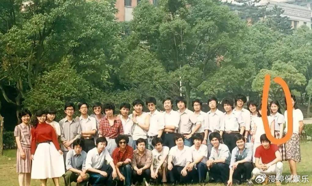 杜建英大学旧照曝光<strong></p>
<p>安卓怎么下载imtoken</strong>，难怪能上位！两儿子名字暗藏深意，手握股权