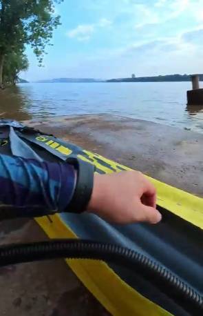 长沙男子突发奇想划船下班<strong></p>
<p>安卓怎么下载imtoken</strong>，25分钟车程划了3小时，当事人：手累腿麻，不会有下次