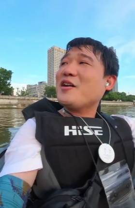 长沙男子突发奇想划船下班<strong></p>
<p>安卓怎么下载imtoken</strong>，25分钟车程划了3小时，当事人：手累腿麻，不会有下次