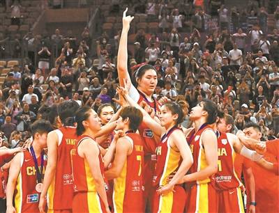 宫鲁鸣：脚步不停 组建最好的中国女篮