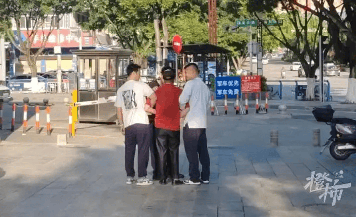 水库涵洞白骨案告破!为几千块杀人<strong></p>
<p>LTC</strong>,躲了34年,被捕时他用的还是电话手表