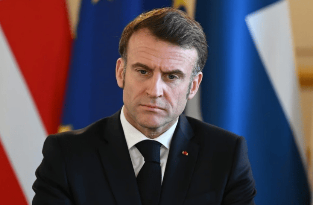 法国航母刚进入南海<strong></p>
<p>ltc价格</strong>,迎面遇上40艘中国军舰?法高官称做好开战准备,比美舰受尊重