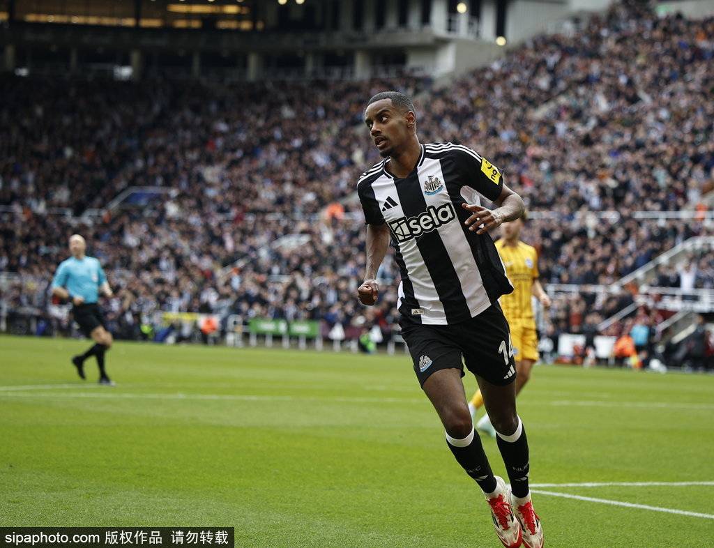 1.2亿英镑<strong></p>
<p>okb分红</strong>！曝伊萨克只想加盟利物浦 红军愿为他再破纪录