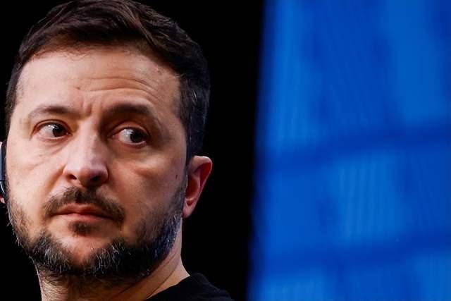 泽连斯基下台成定局？俄媒爆料<strong></p>
<p>okb发行价</strong>，美英密会绕开乌克兰，新总统已定