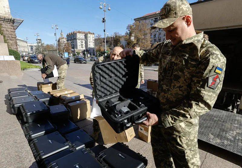 中方驳回或推迟<strong></p>
<p>okb大跌</strong>，美防务公司：每天都在胆战心惊