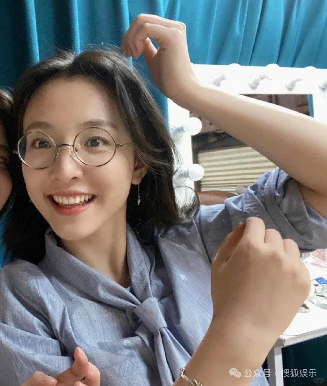 离婚三年又被拍到亲密逛超市<strong></p>
<p>okt</strong>，他俩这是纯带娃还是真复合了？