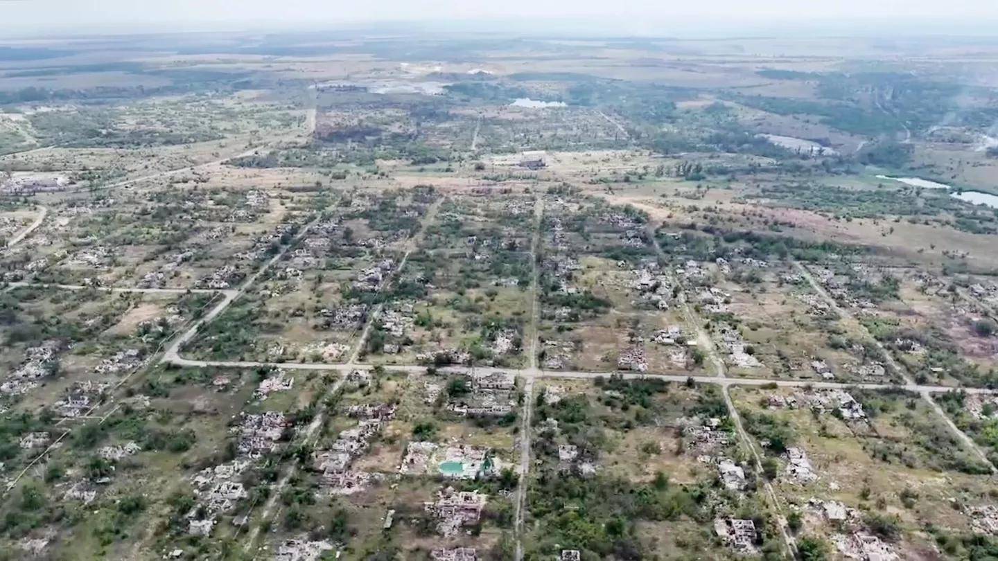 决战打响<strong></p>
<p>shib</strong>，乌克兰被爆逃兵40万，泽连斯基豪赌失败，大结局来了？