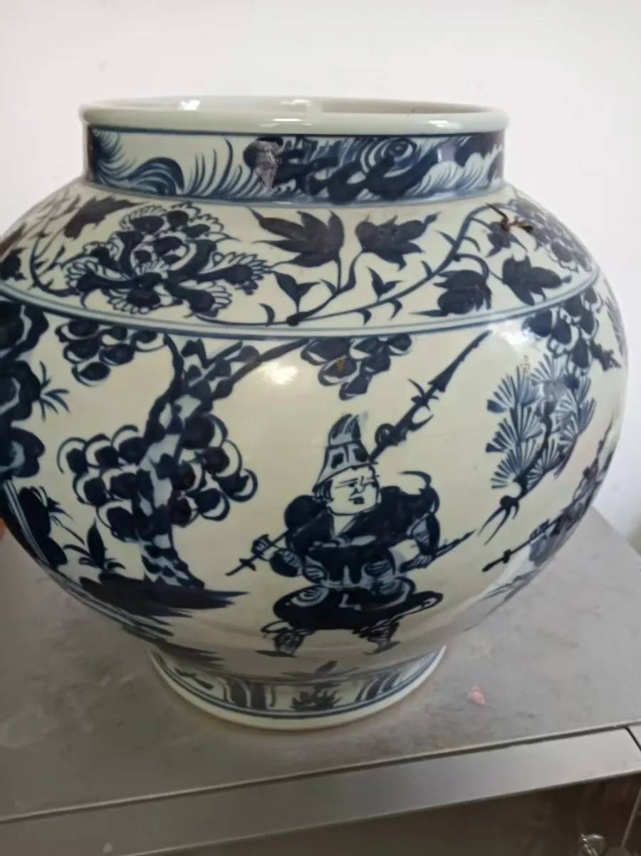 震惊！上海年轻男子和大爷结成“忘年交”<strong></p>
<p>shib</strong>，谁料对方竟在背后...200余万积蓄被掏空！