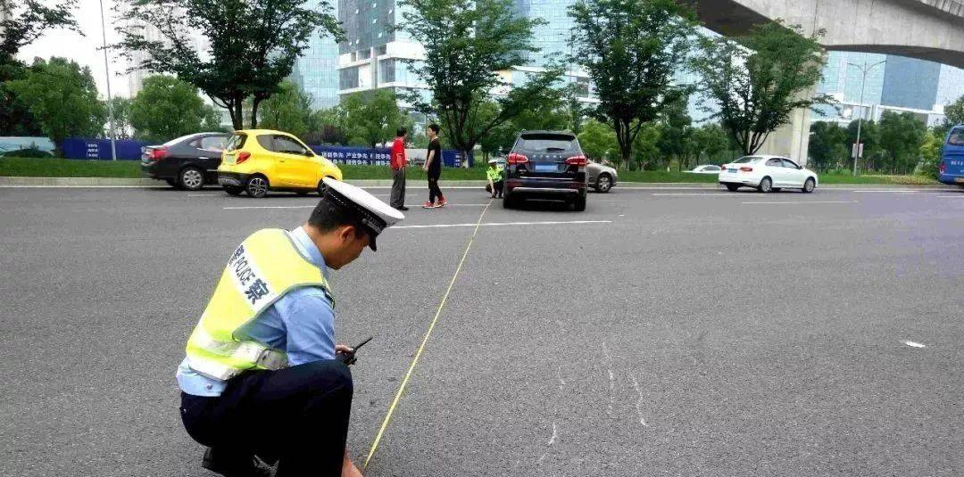 “刚走出去不到一分钟就出事”<strong></p>
<p>shib币价格今日行情</strong>，一家五口1死4伤！家属最新发声